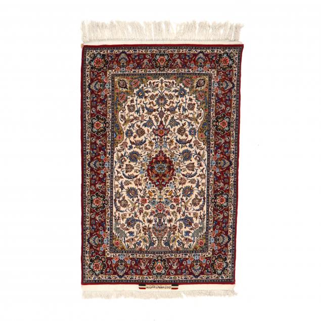 isfahan-prayer-rug