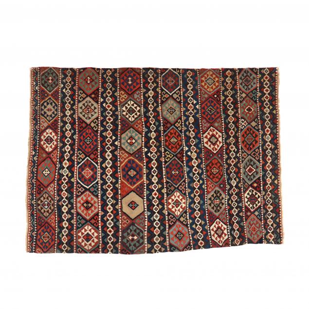 shirvan-style-room-size-kilim