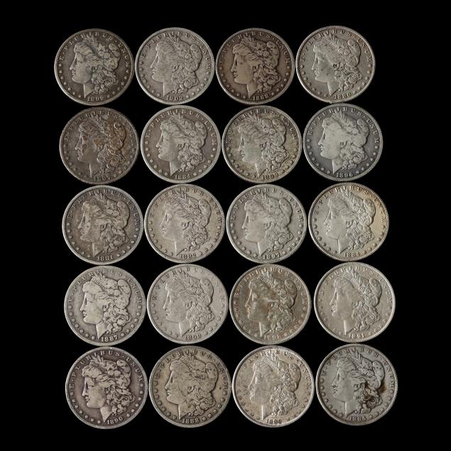 investor-roll-of-morgan-silver-dollars