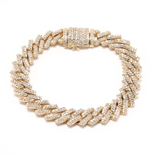 gold-and-diamond-bracelet