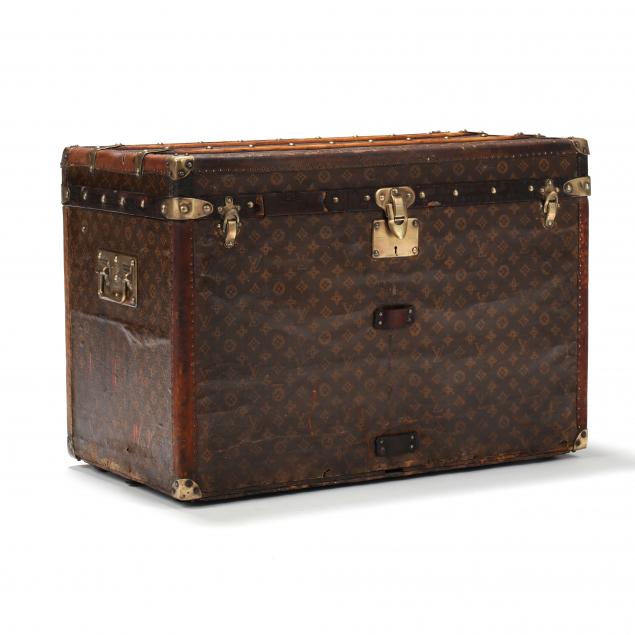 vintage-louis-vuitton-steamer-trunk