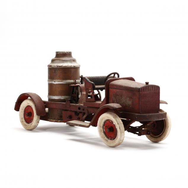 vintage-kingsbury-fire-pumper-truck