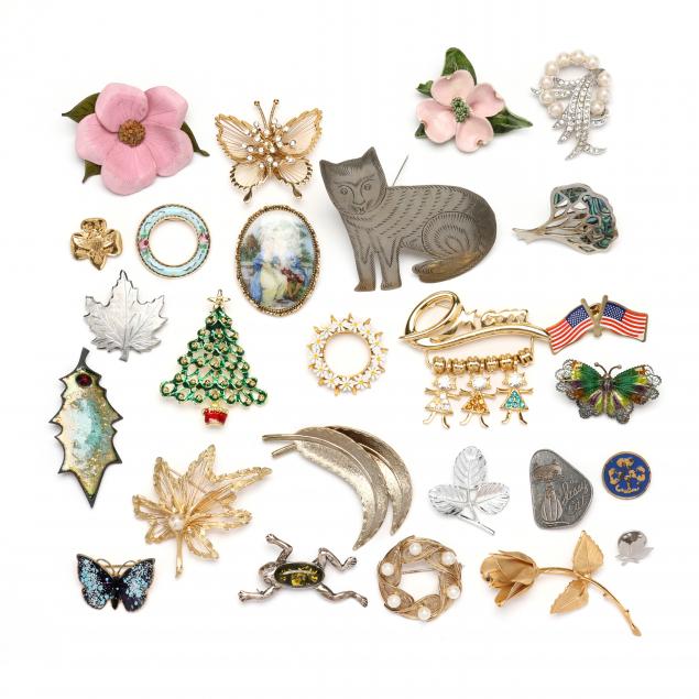 group-of-costume-jewelry-brooches