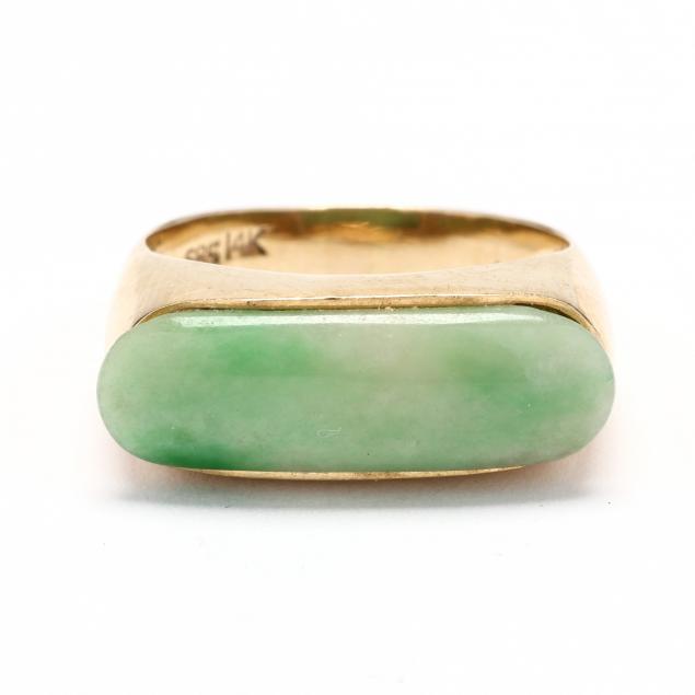 gold-and-jade-saddle-ring