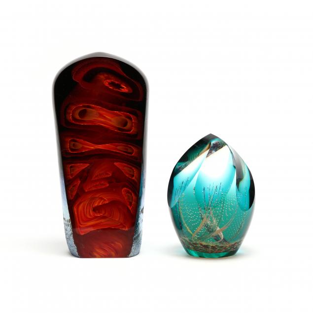 two-colorful-art-glass-tabletop-accessories