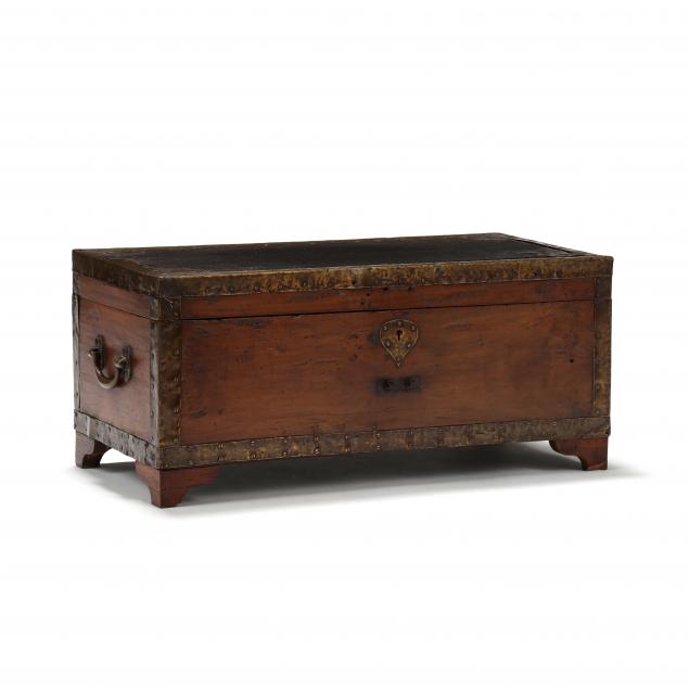 antique-chinese-diminutive-chest