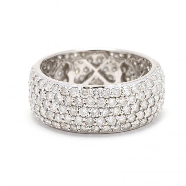 white-gold-and-diamond-band