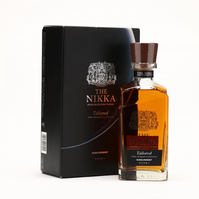 nikka-tailored-whisky-in-glass-decanter-made-for-japanese-market
