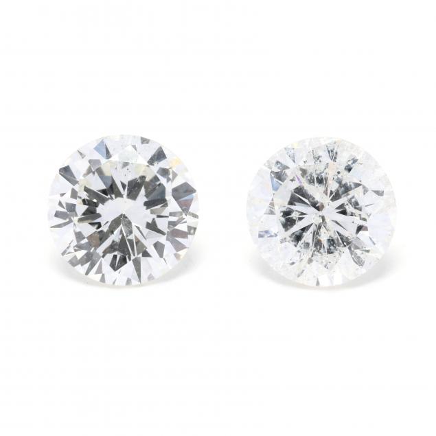 two-loose-round-brilliant-cut-diamonds