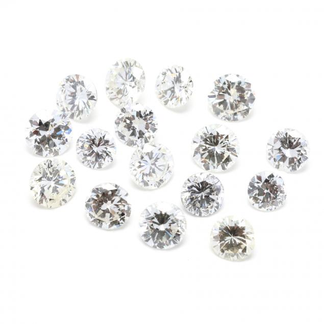 group-of-loose-round-cut-diamonds