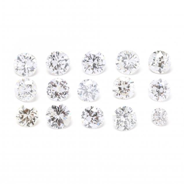 group-of-loose-round-cut-diamonds