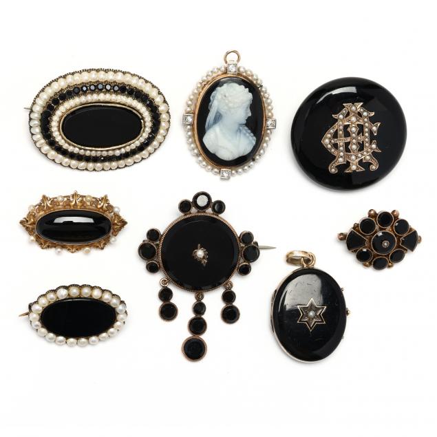 collection-of-antique-mourning-jewelry