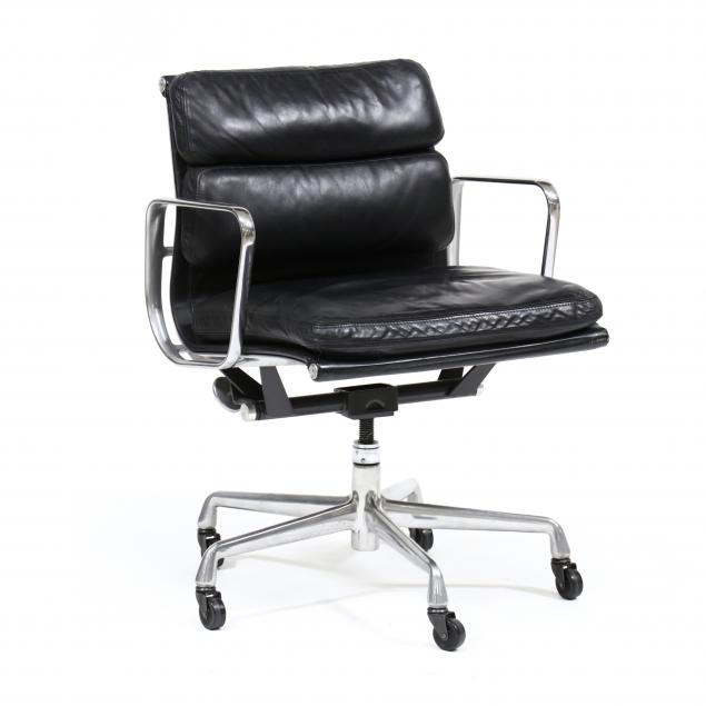 charles-and-ray-eames-aluminum-group-office-chair