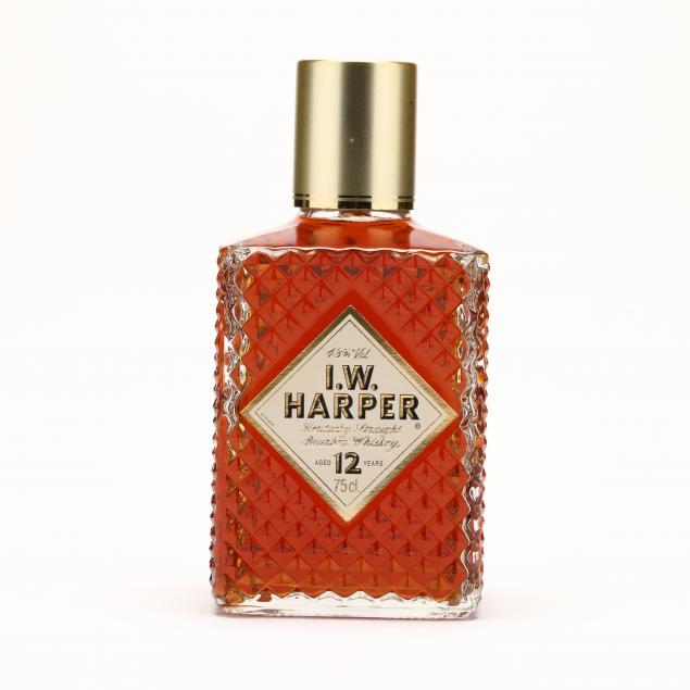 i-w-harper-bourbon-whiskey