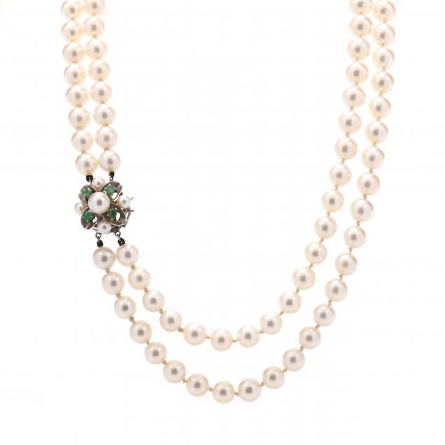 cultured-pearl-necklace-with-white-gold-and-emerald-and-pearl-clasp
