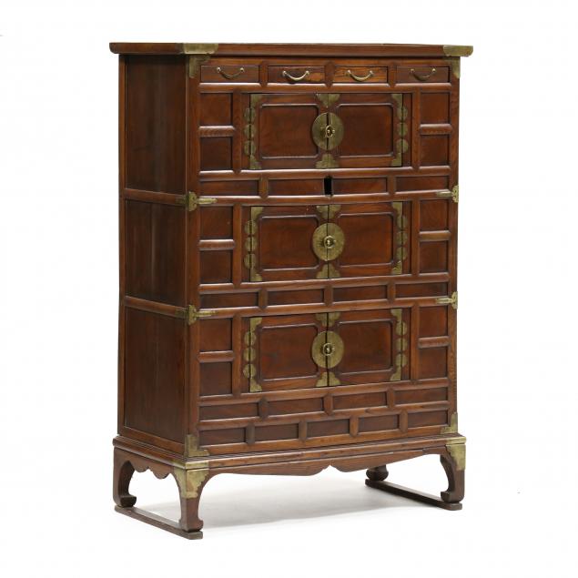 a-korean-tansu-chest