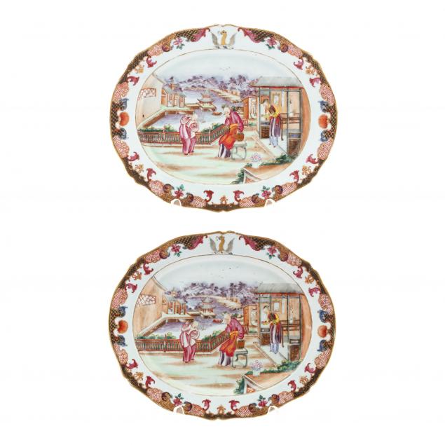 a-pair-of-chinese-export-rose-mandarin-platters-with-payne-family-crest