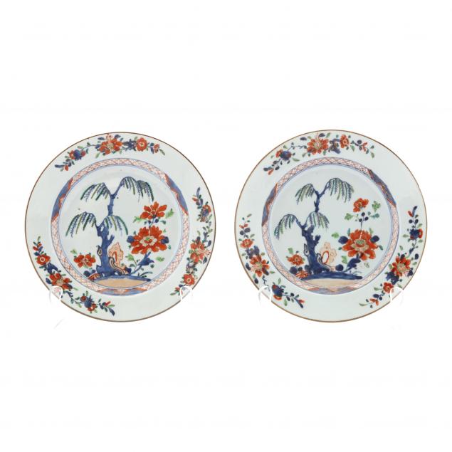 a-pair-of-chinese-porcelain-imari-plates-with-willow-and-peony