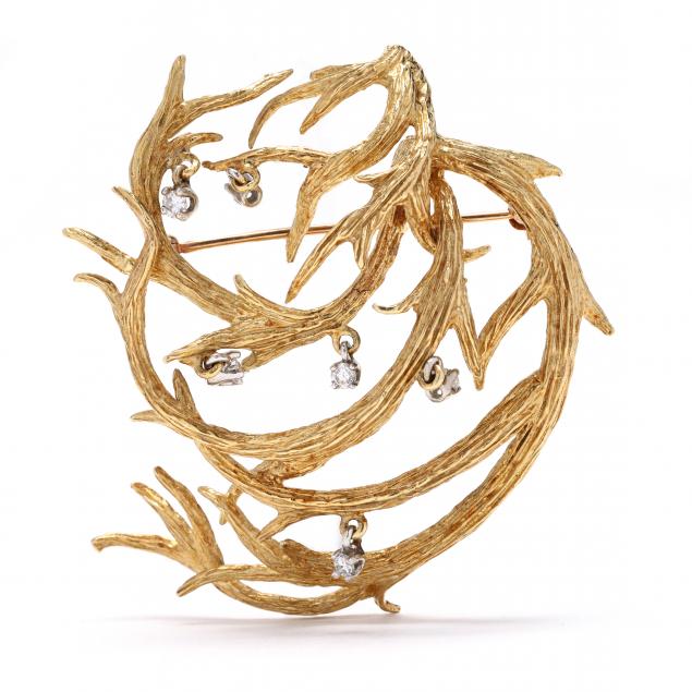 gold-vine-motif-brooch