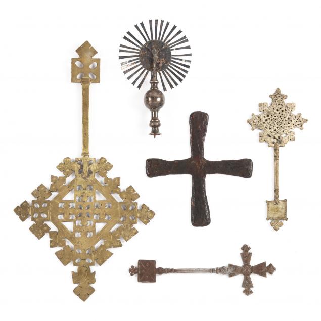assortment-of-antique-metal-crosses