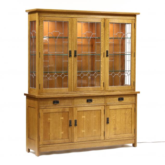 stickley-mission-oak-and-leaded-glass-china-cabinet