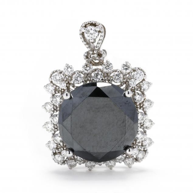 white-gold-black-diamond-and-diamond-pendant