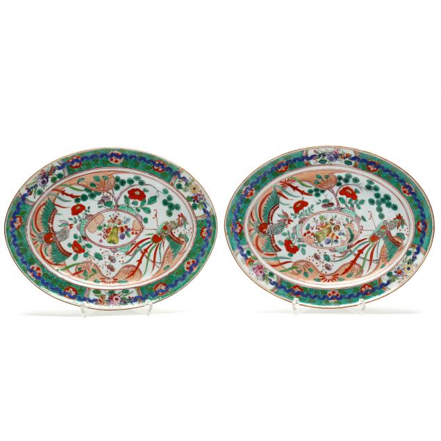 pair-of-chinese-export-porcelain-famille-verte-platters