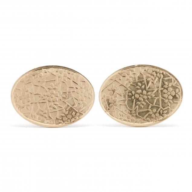 gold-oval-cufflinks