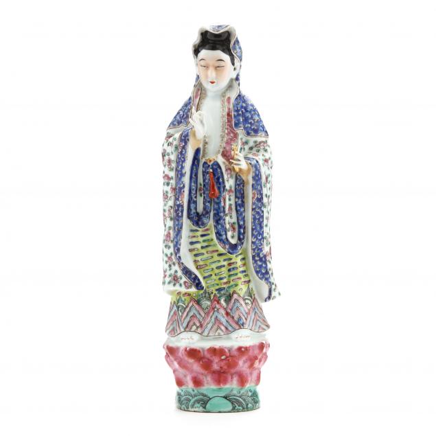 a-chinese-porcelain-famille-rose-guanyin-figure