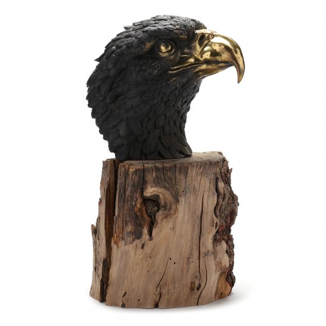 large-bronze-model-of-an-eagle-head