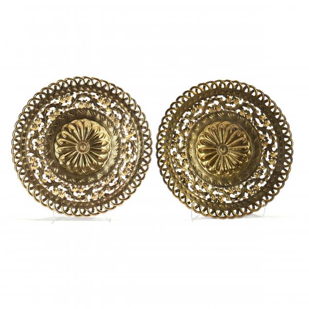 pair-of-large-vintage-italian-pierced-brass-chargers