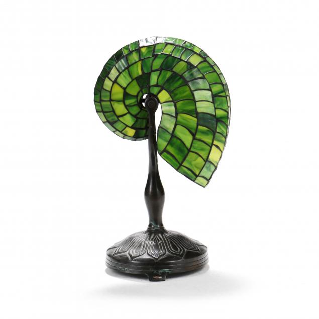 a-tiffany-style-nautilus-table-lamp