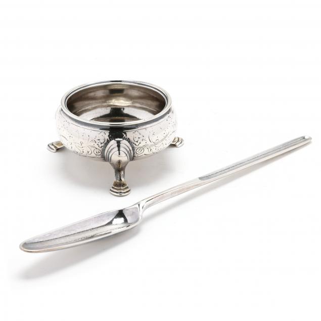 a-georgian-silver-salt-cellar-and-marrow-scoop