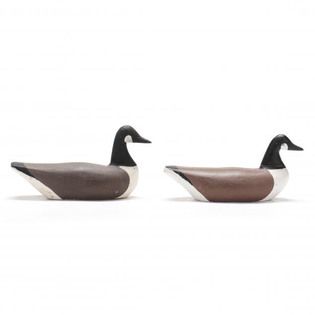 roscoe-willis-nc-1894-1980-pair-of-miniature-geese