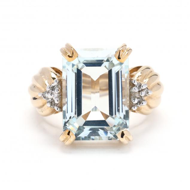 gold-aquamarine-and-diamond-ring