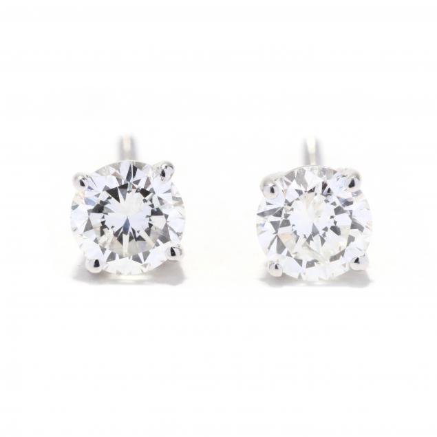 platinum-and-diamond-stud-earrings