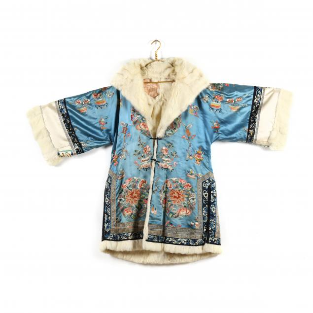 a-chinese-silk-embroidered-winter-fur-lined-women-s-robe