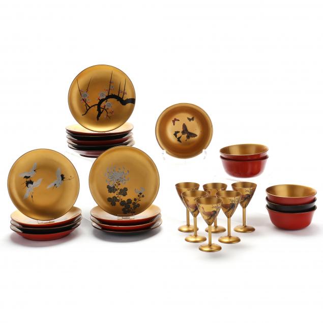 a-large-collection-of-japanese-lacquer-dinnerware