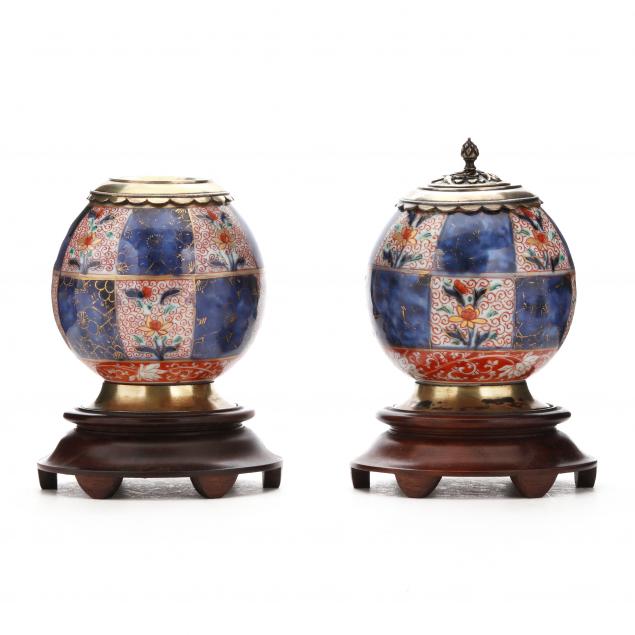 a-chinese-export-porcelain-imari-desk-set-with-silver-mounts