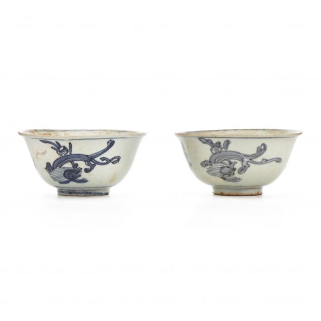 two-vietnamese-blue-and-white-dragon-bowls