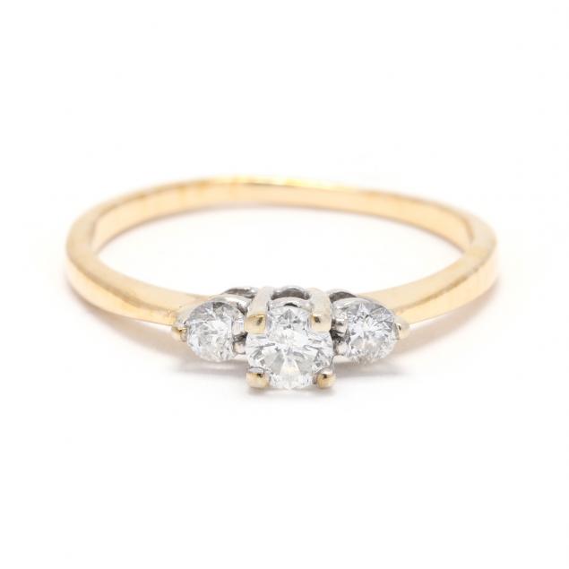 gold-and-diamond-ring