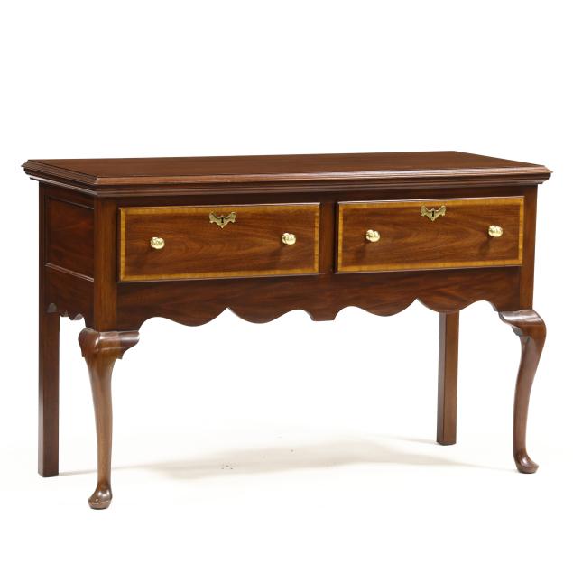 henkel-harris-i-jamestown-colony-i-banded-mahogany-server