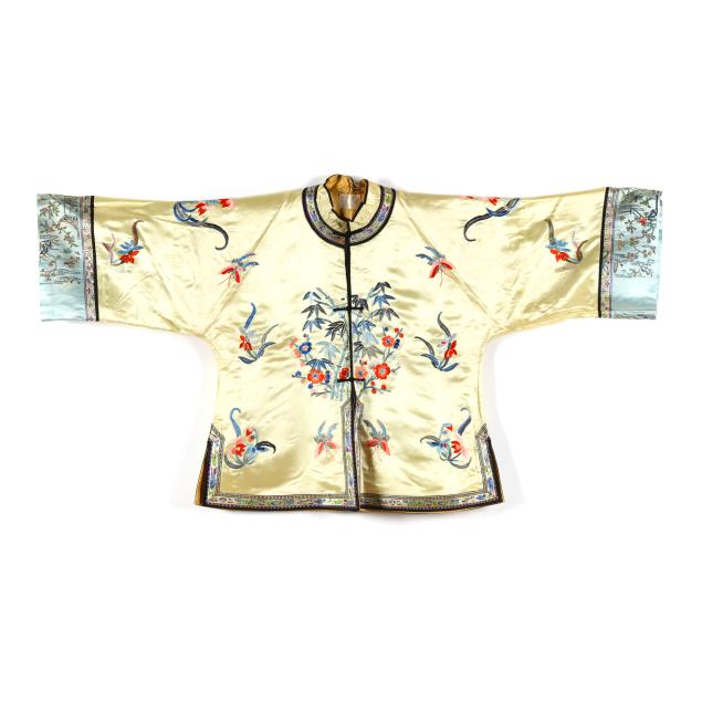 a-chinese-ladies-silk-embroidered-jacket