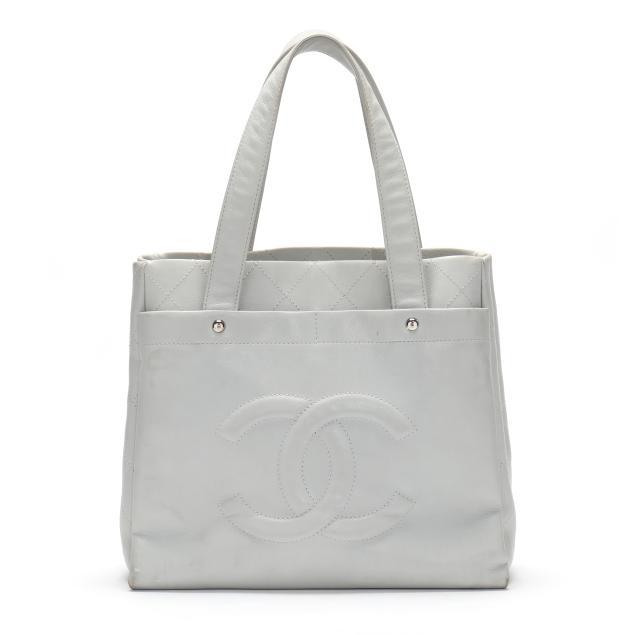 chanel-executive-large-tote-in-gray