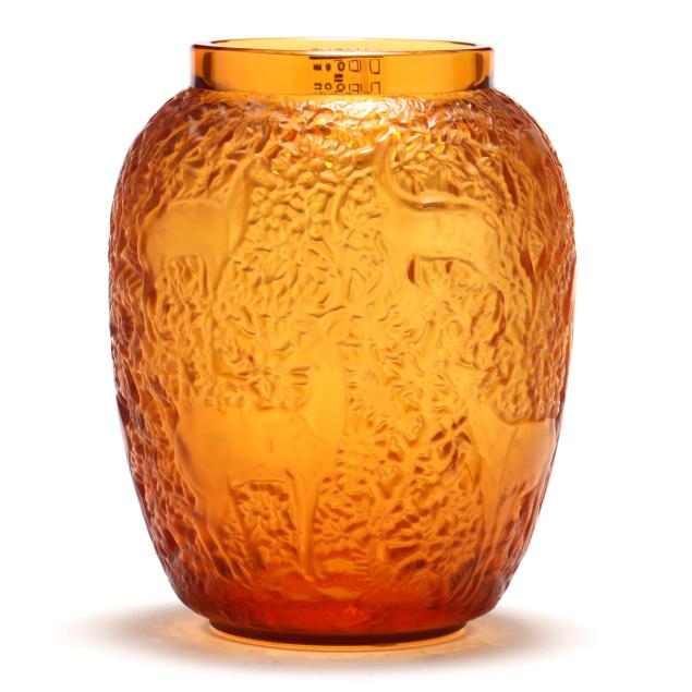 lalique-crystal-i-biches-i-vase