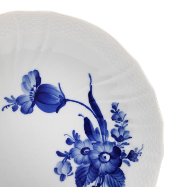 royal-copenhagen-i-blue-flowers-curved-i-porcelain-tableware