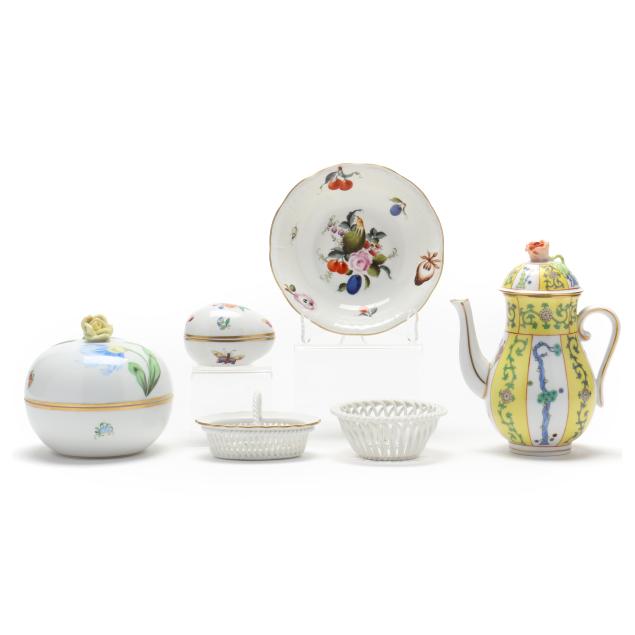 six-assorted-herend-tableware-items-and-accessories