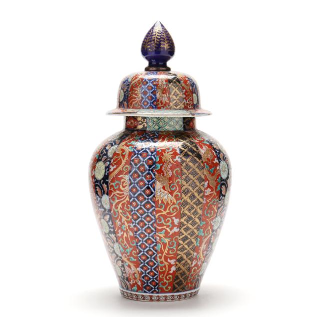 a-japanese-porcelain-imari-jar-with-cover