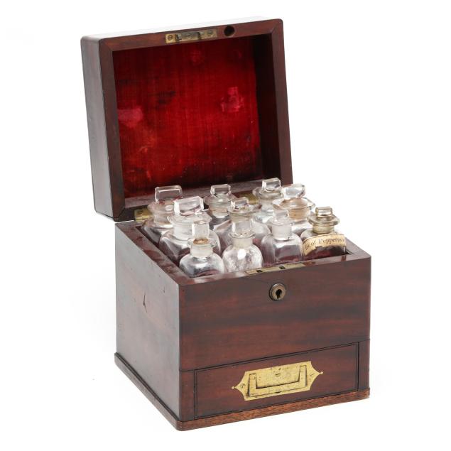 english-mahogany-apothecary-campaign-box