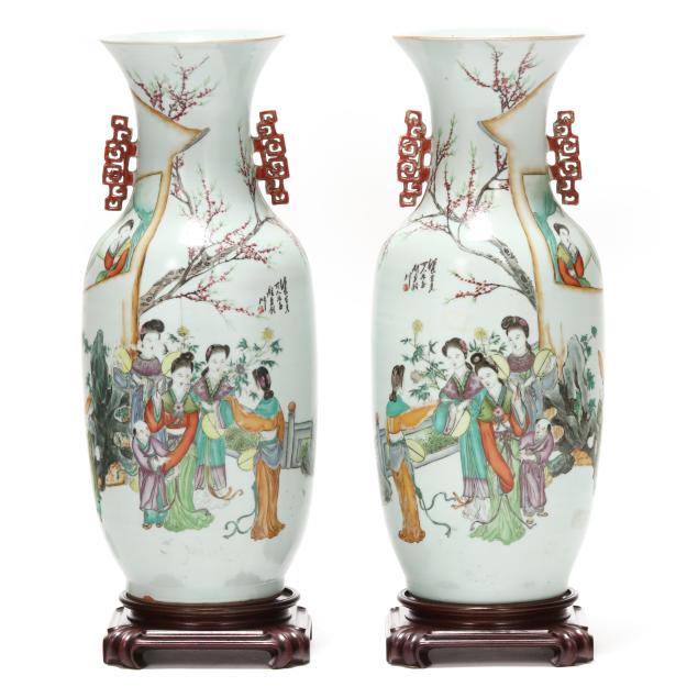 a-pair-of-chinese-qianjiang-cai-vases